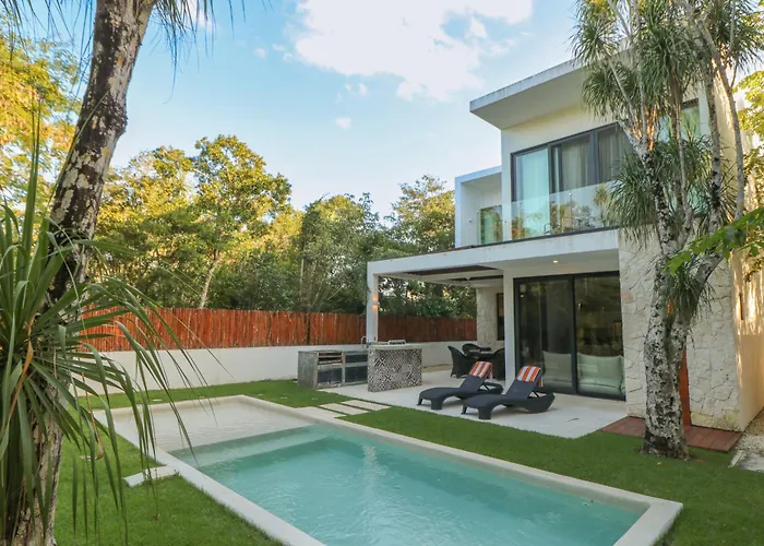Familiar Con Alberca Privada En Tulum Country Club Riviera Maya