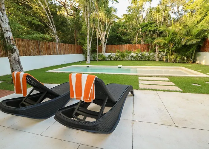 Familiar Con Alberca Privada En Tulum Country Club Riviera Maya Villa